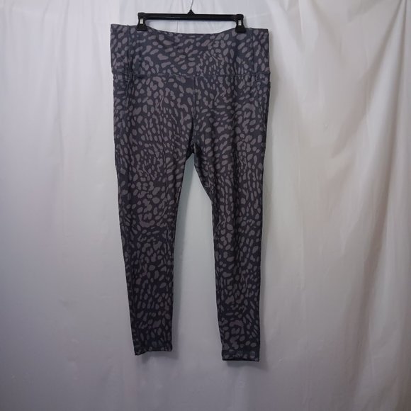 DAISY FUENTES FIT ANIMAL PRINT ACTIVEWEAR LEGGINGS - Picture 2 of 10